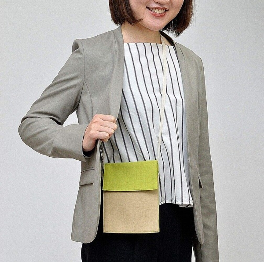 身に着け方|服の中で使いやすい形状を2種類から選ぶ