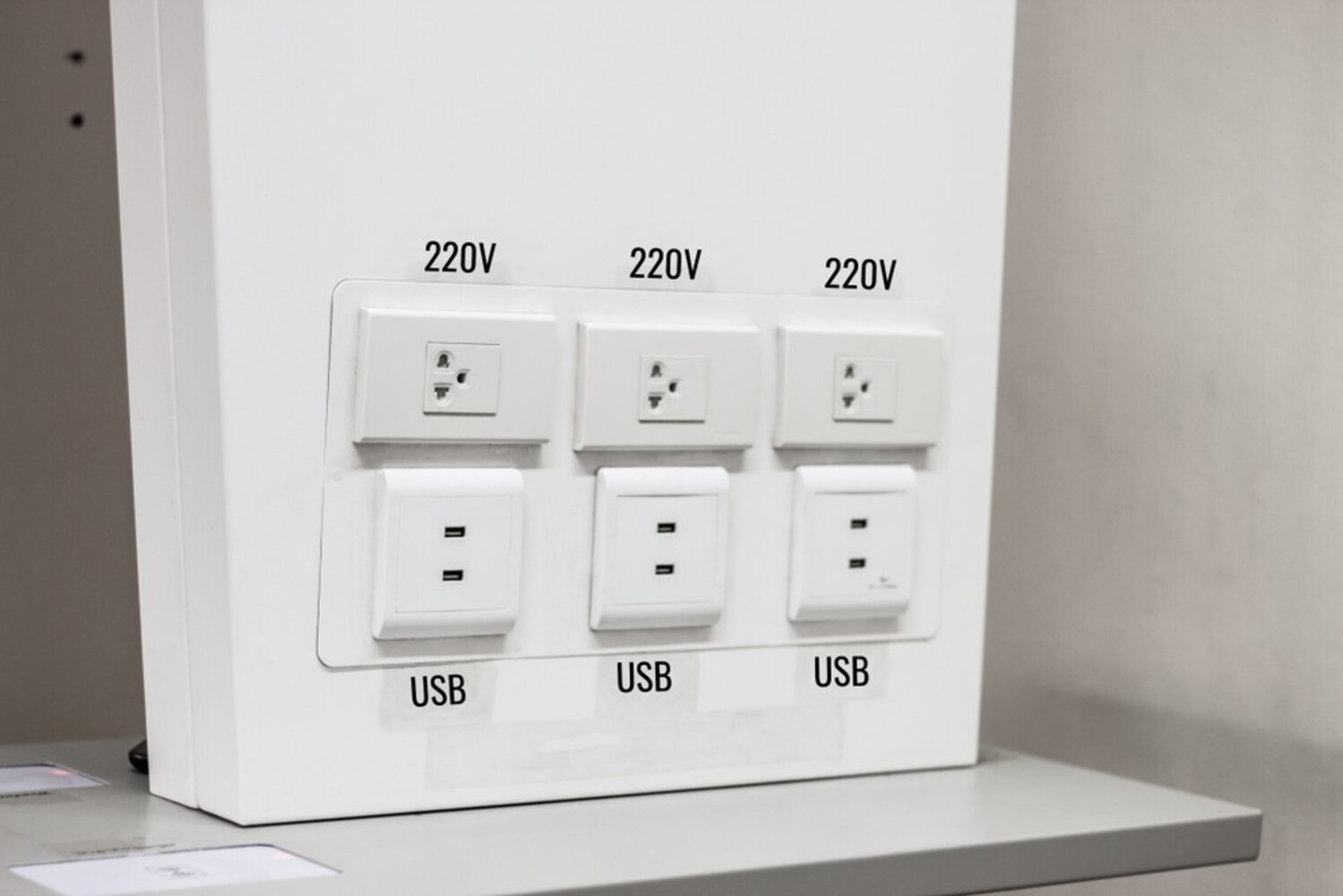 対応電圧|表記がないものは変圧器が必要・海外対応製品のものを