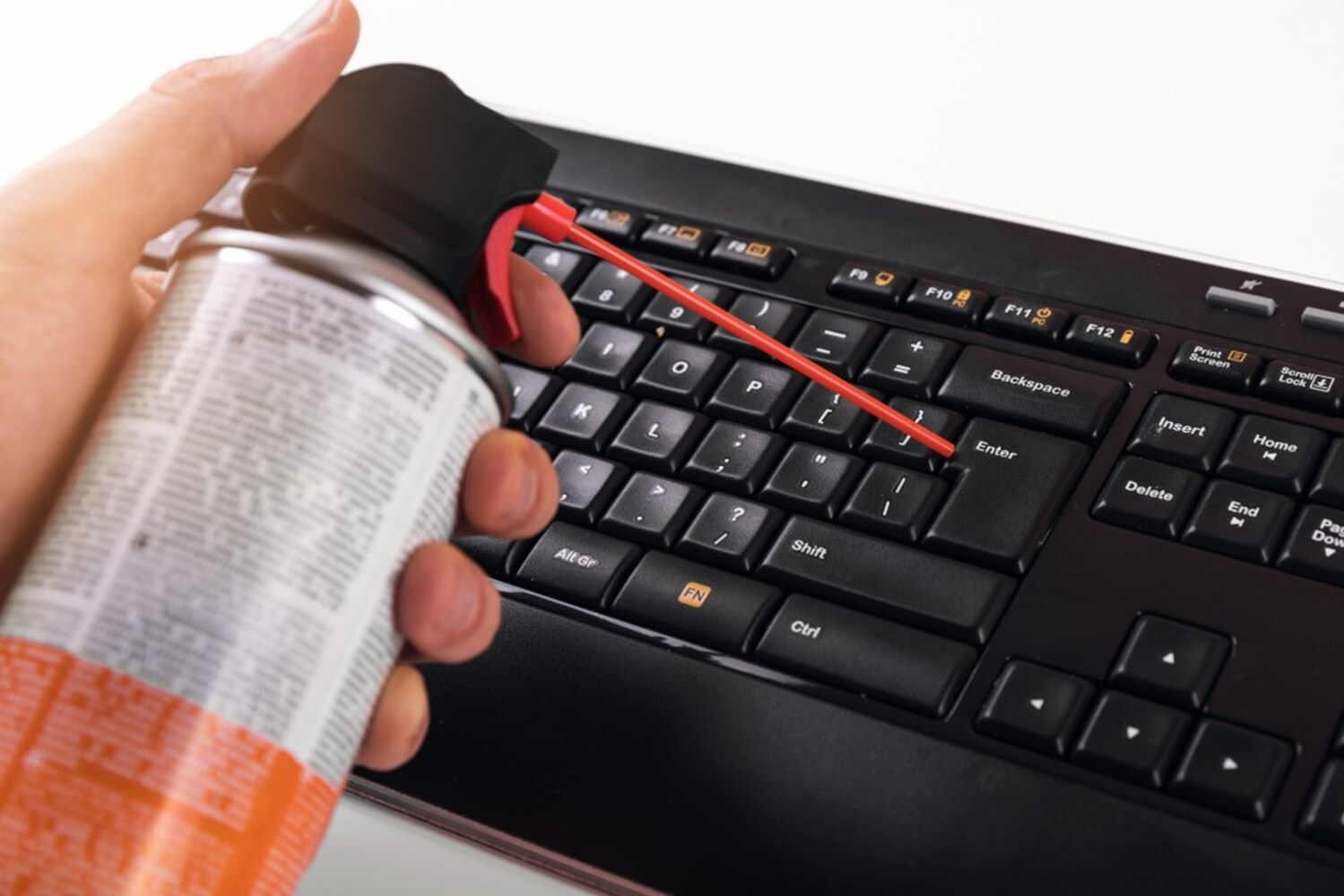キーボード掃除の方法とコツ