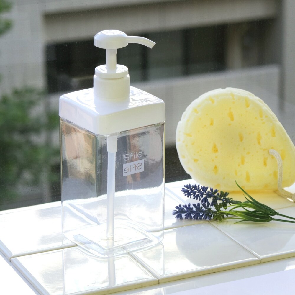 素材|安定感ある「陶磁器」、割れにくい「プラスチック」も◎