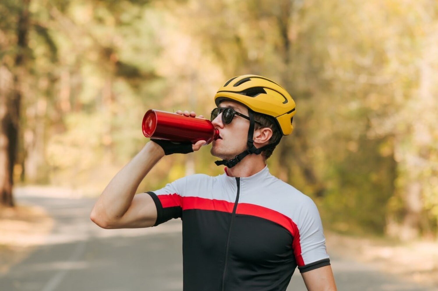 ロードバイク用ボトルケージとは?その必要性は?