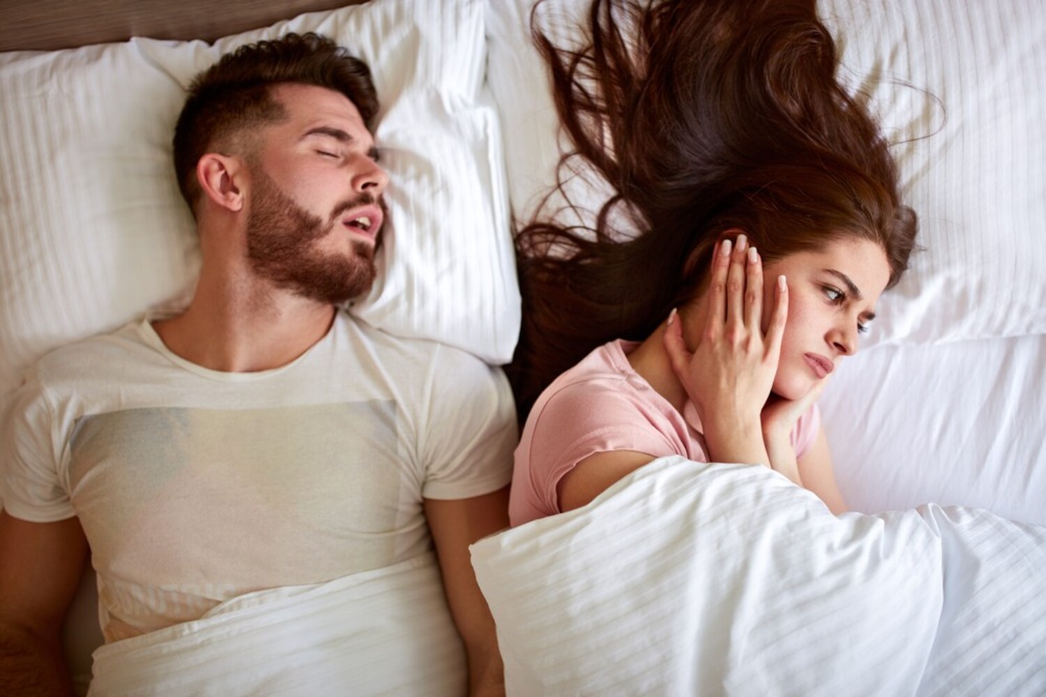 いびき防止枕の効果とは?いびきの原因も紹介!