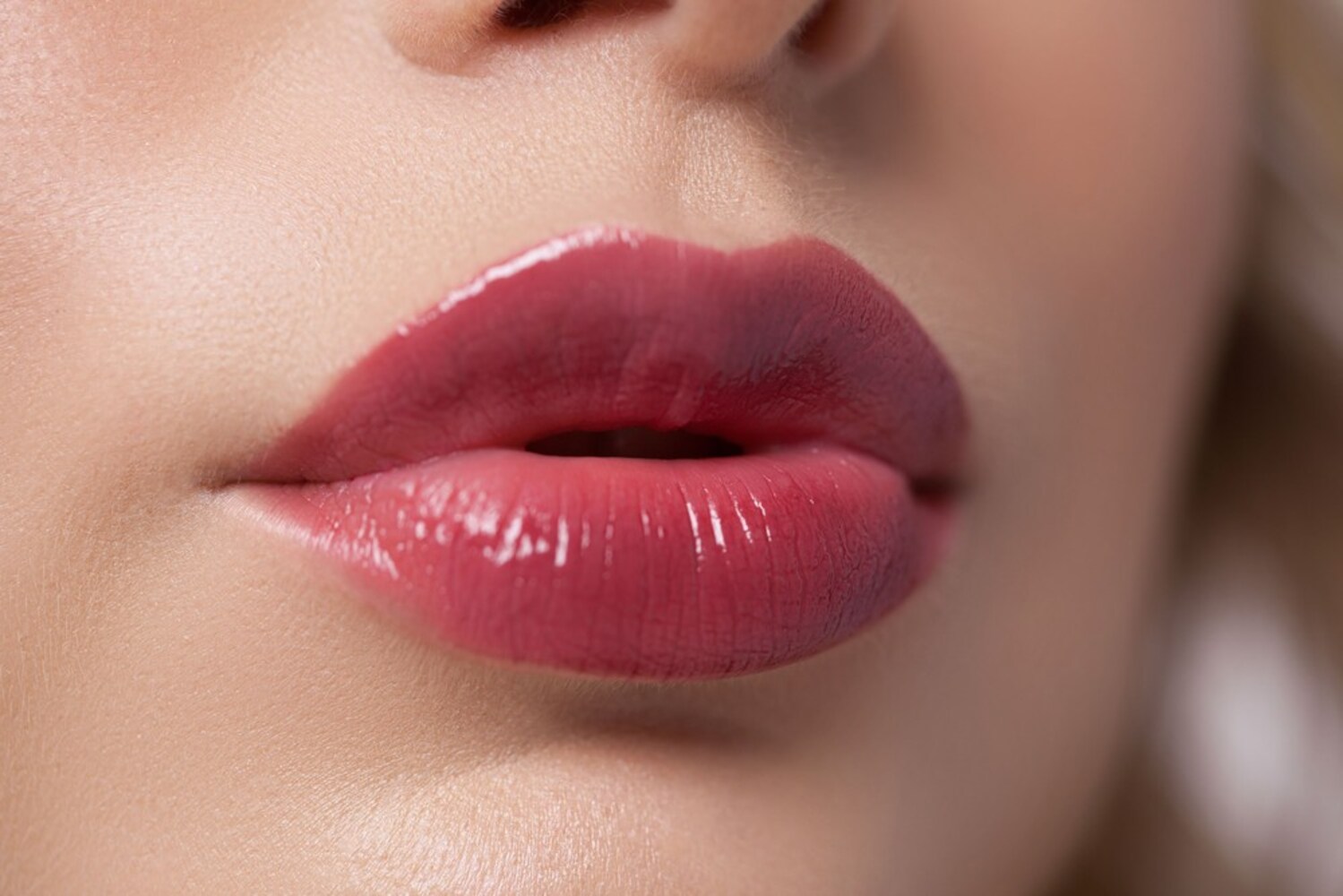 オーバーリップ|1mmほどはみ出したラインでセクシーな印象に