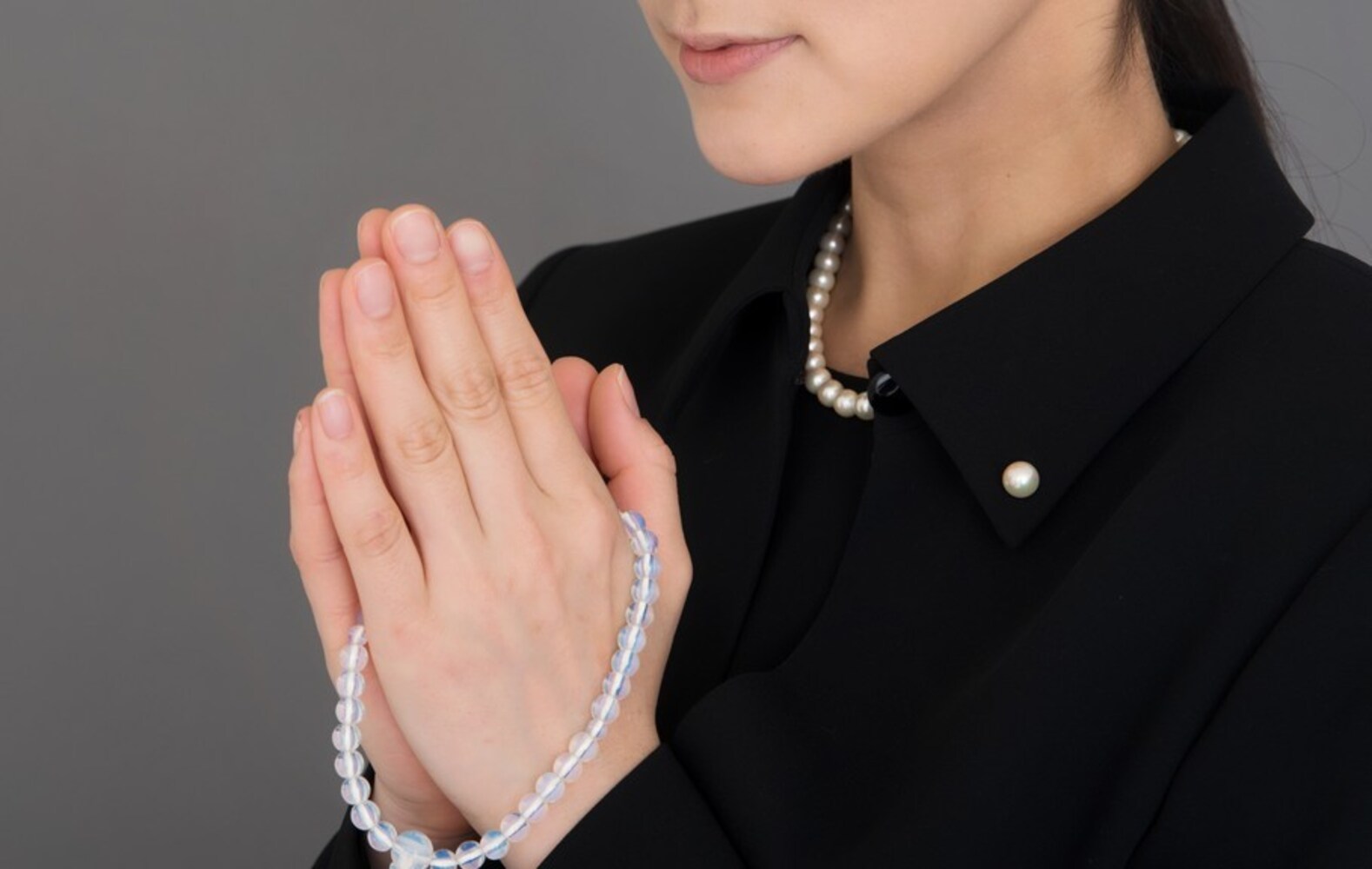数珠の正しい持ち方・使い方