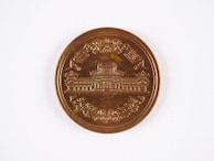 昭和61年の10円玉が「27万円」に大化け！ エラーコインでもないのに高額となったのは一体なぜ？