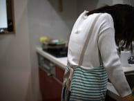 「毎月の家計がカツカツ」「料理をするのも疲れて…」世帯年収560万円・34歳女性のリアルな収支内訳