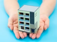 46歳、貯金1800万円。住宅ローンを一括返済すべき？子どもに家庭教師もつけ始めました