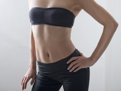 下腹ぽっこり解消！簡単な筋トレで引き締める方法