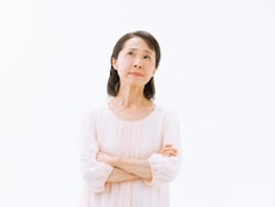 特別支給の老齢厚生年金をもらうと遺族年金はもらえなくなりますか？