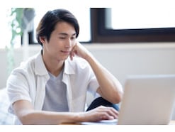 NISAでオルカンに毎月5万円「インフレに負けない資産を作れるようになった」30歳男性が約2年間積立投資した結果は？