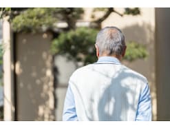月の年金約12万円「誰にも気づかれず孤独死するのかな、という恐怖に近い気持ち」69歳男性が老後に語った後悔