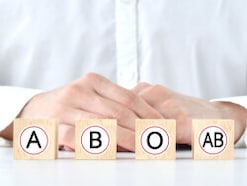 急に輸血が必要になったらどうなる? 血液型を知らないリスクの有無・調べる費用