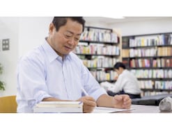 月の年金約16万円「再雇用よりも繰り上げ受給を選んだ」62歳男性の気ままな年金生活