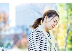 年利「0.25％」の定期預金に預けた500万円を、満期まで持たずに解約し年利「0.8％」の定期預金に預けた方がお得？