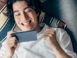25歳・アルバイト男性「新NISAは第二の貯金箱」月100円から約1年間積み立てた結果