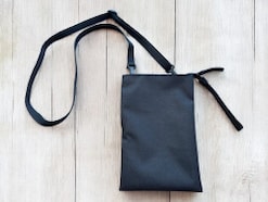 SNSで話題に！【無印良品】新色登場＆アレンジ可能な「ポーチとしても使える 撥水ミニサコッシュ」