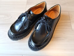 歩きやすいうえに脚長効果も！【ユニクロ】4990円の秋冬用「レースアップシューズ」購入レビュー