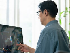 55歳男性の積立投資「今はNISAとDCに月3万2000円」3年目の成績は?