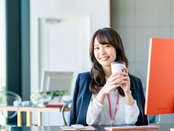 Q. 仕事中、疲れて頭が働かなくなります。おすすめの飲み物はないでしょうか？