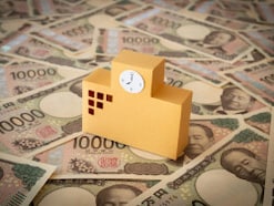 「2人分の教育ローンを借りて、返済が大変だった」月の年金約13万円・68歳女性の老後貯蓄額