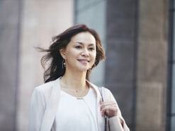 通帳の有料化が進む中で、ゆうちょ銀行だけは“無料”って本当?