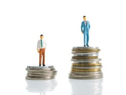 100万円を定期預金と個人向け国債（変動10・固定5）に10年預けたら、利息はどれくらい違う？【2026年2月】