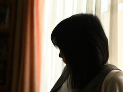 「夫の給与では厳しい」出産で離職した38歳女性、世帯月収約20万円の非課税世帯生活