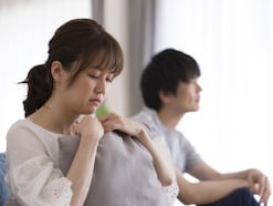 世帯年収980万円「フルタイム復帰したいが妻側の負担は大きい」育休中26歳女性の夫婦給与事情