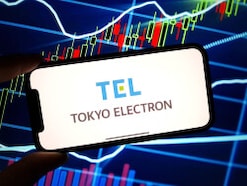 東エレクの激しい値幅を狙う。元手240万円→4億円を築いた投資家が実践した「2つの財布」戦略
