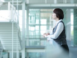 夫年収700万円・妻100万円「もし離婚したら自分の資産がまったくない」30歳女性の夫婦給与事情