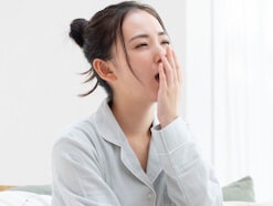 寝不足で肥満率が73％も上がる!? 睡眠不足でホルモン量が乱れると、太りやすくなるワケ
