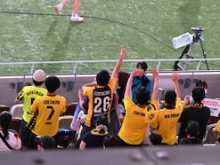 ドイツ「ブンデスリーガ」は日本代表が多数活躍! 現地サッカー観戦やドルトムント情報も