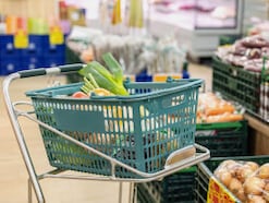 金運を下げる「買い物時のNGアクション」。ついしてしまいがちだけど、実は運気がダウンする行動とは