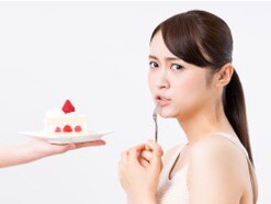 夜中に甘いものが食べたい！10時以降にスイーツを食べる時のコツ