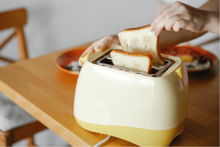 サイズ|パンの厚さと、一度に焼ける枚数をチェック