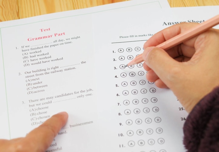 英検・TOEIC・TOEFL受験ならそれぞれのテストの特徴に合わせる
