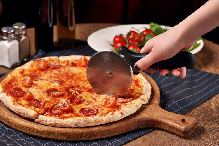 キッチンピザはさみシャープブレードピザカッターピザサーバーステンレススチールピザはさみ ピザナイフ 赤 2021セール