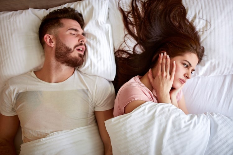 いびき防止枕の効果とは？いびきの原因も紹介！