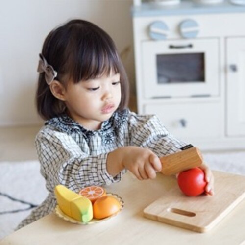 対象年齢|1歳は「つかむ」2歳は「まねする」3歳は「本格的に」がポイント
