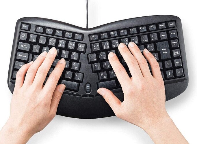 ▼エルゴノミクスキーボード|人間工学に基づいたデザイン