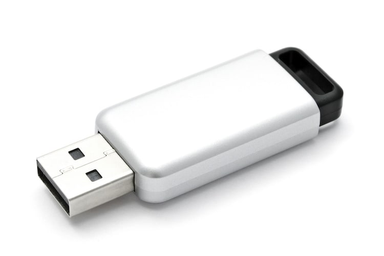 USBメモリとは？USBフラッシュドライブとの違いは？