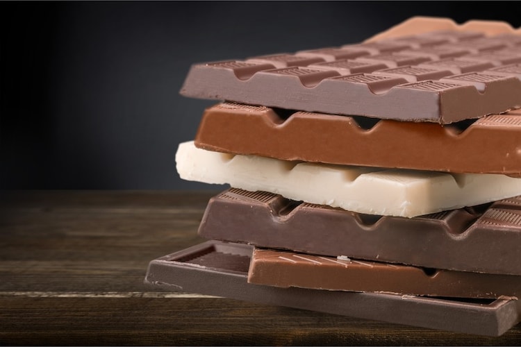 板チョコとの違いは油脂分の種類