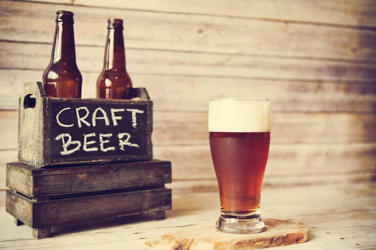 小規模な醸造所や地域の特性を生かした「クラフトビール」