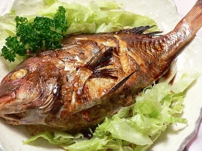 【お祝い料理】肉詰め鯛の天火焼き