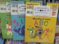 名古屋丸善書店に取材に行ってきました。　大人気！子供英語教材コーナー