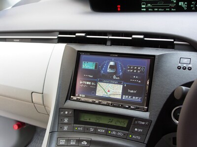 唯一無二! 8型モニター採用のBIG X登場 [カーナビ・カーオーディオ