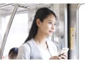 電車で立つだけでダイエット効果あり⁉ 電車通勤でエクササイズ