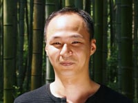 薄毛の男性