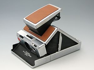 激レアのレトロなポラロイド 今では手に入らにくい 取手ゴム経年劣化破損あり 激レアのレトロなポラロイド 今では手に入らないと思いますよ。