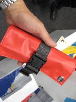 折れ線グラフペンケース